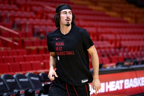 Jaime Jaquez, basquetbolista mexicano firma con Jordan