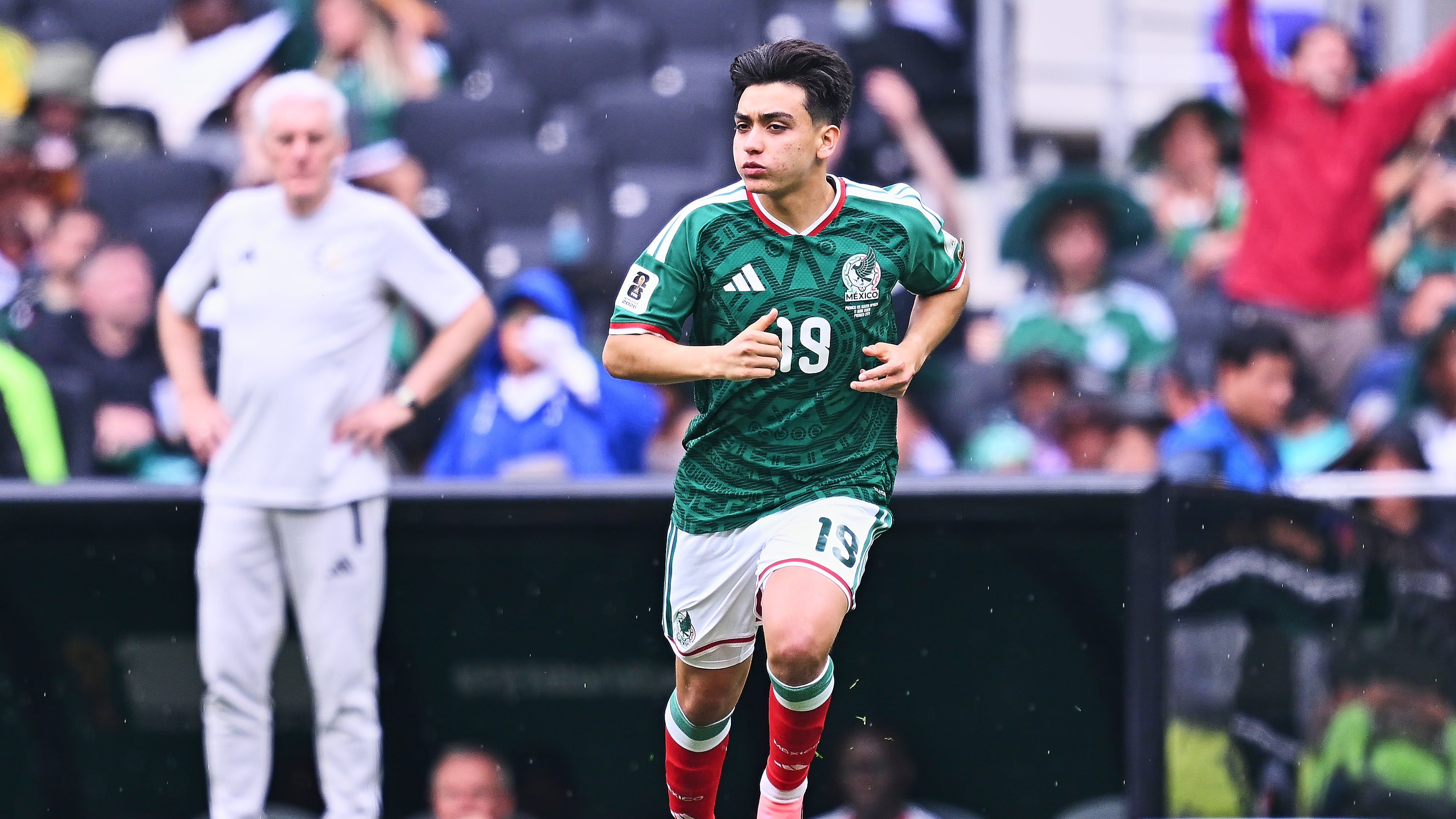Gilberto Mora debutó en el Mundial.