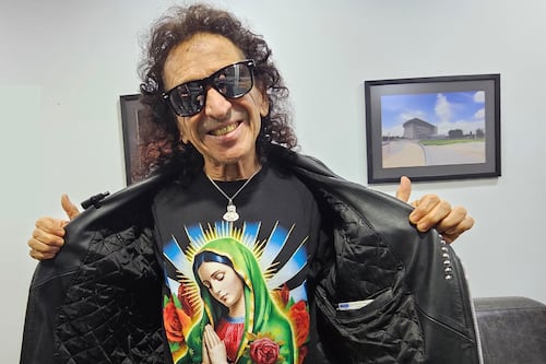 Alex Lora: “sobreviví la época en que ser rocanrolero era casi como ser narco satánico”