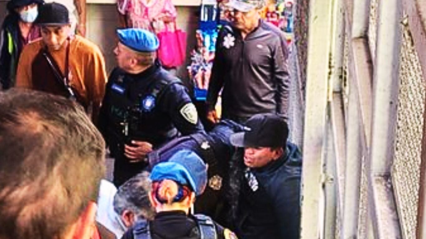 Arrestan a presunto pinchador en el Metro de la CDMX