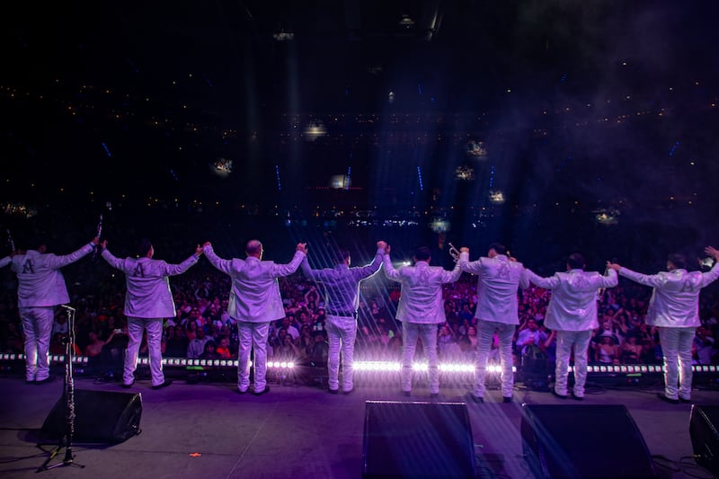 La Arrolladora Banda El Limón