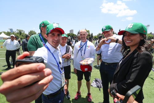 Mega impulso al deporte en Puebla: construirán y rehabilitarán 25 canchas de fútbol