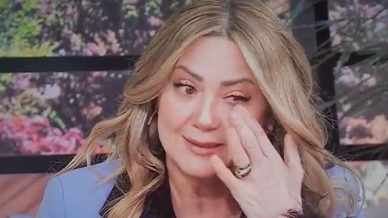 Andrea Legarreta rompe en llanto en ‘Hoy’ tras anunciar su separación