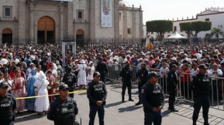 Resguardo para la Virgen y sus visitantes.