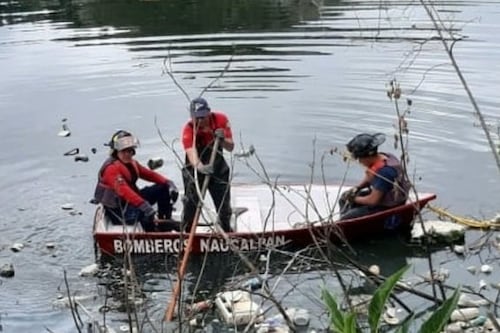 Bomberos de Naucalpan rescatan sin vida a joven que entró a nadar en presa Tejocote