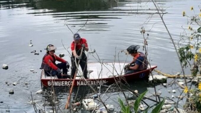 Bomberos de Naucalpan rescatan sin vida a joven que entró a nadar en presa Tejocote