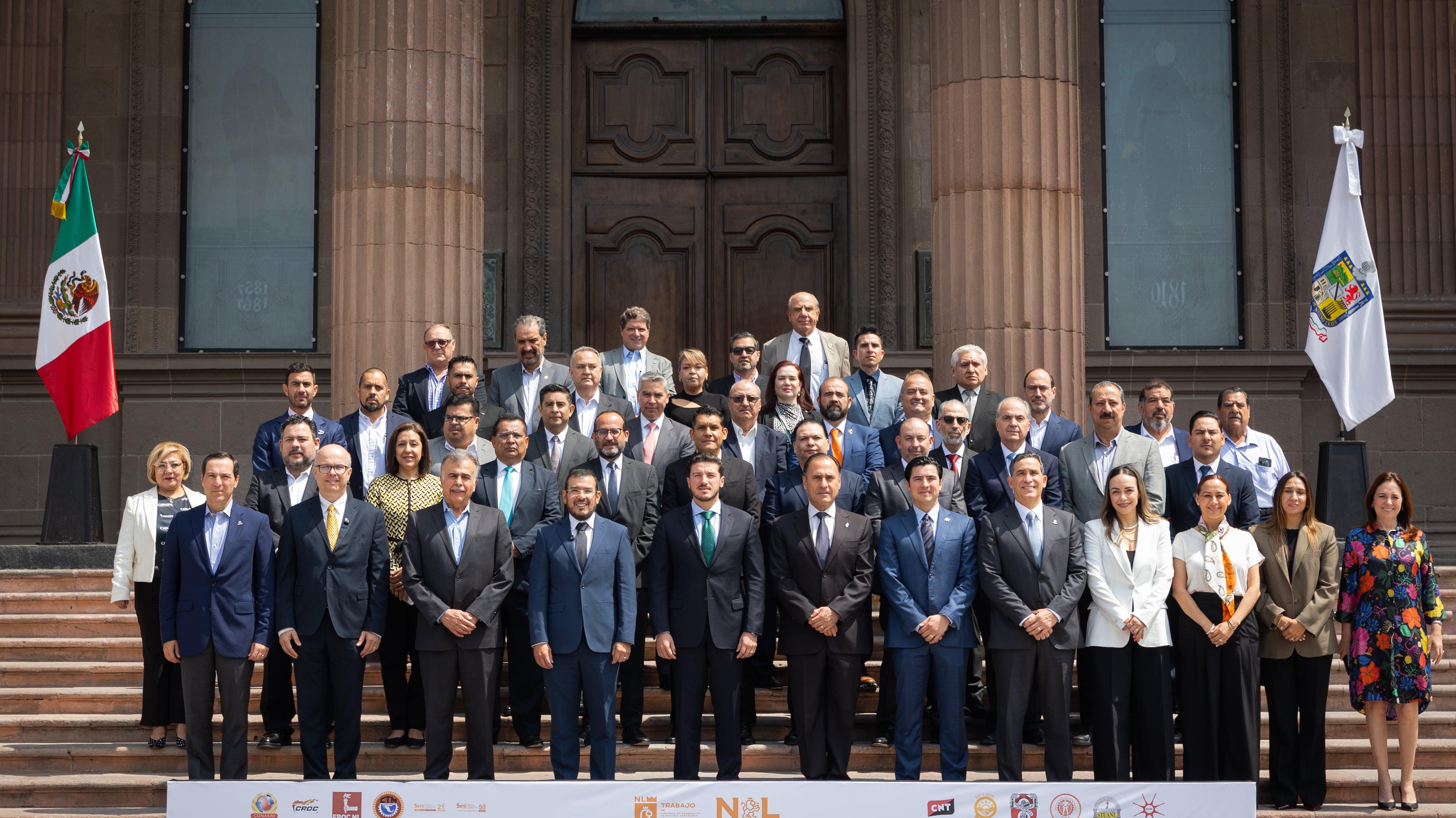 El gobernador encabezó el evento realizado en Palacio de Gobierno.