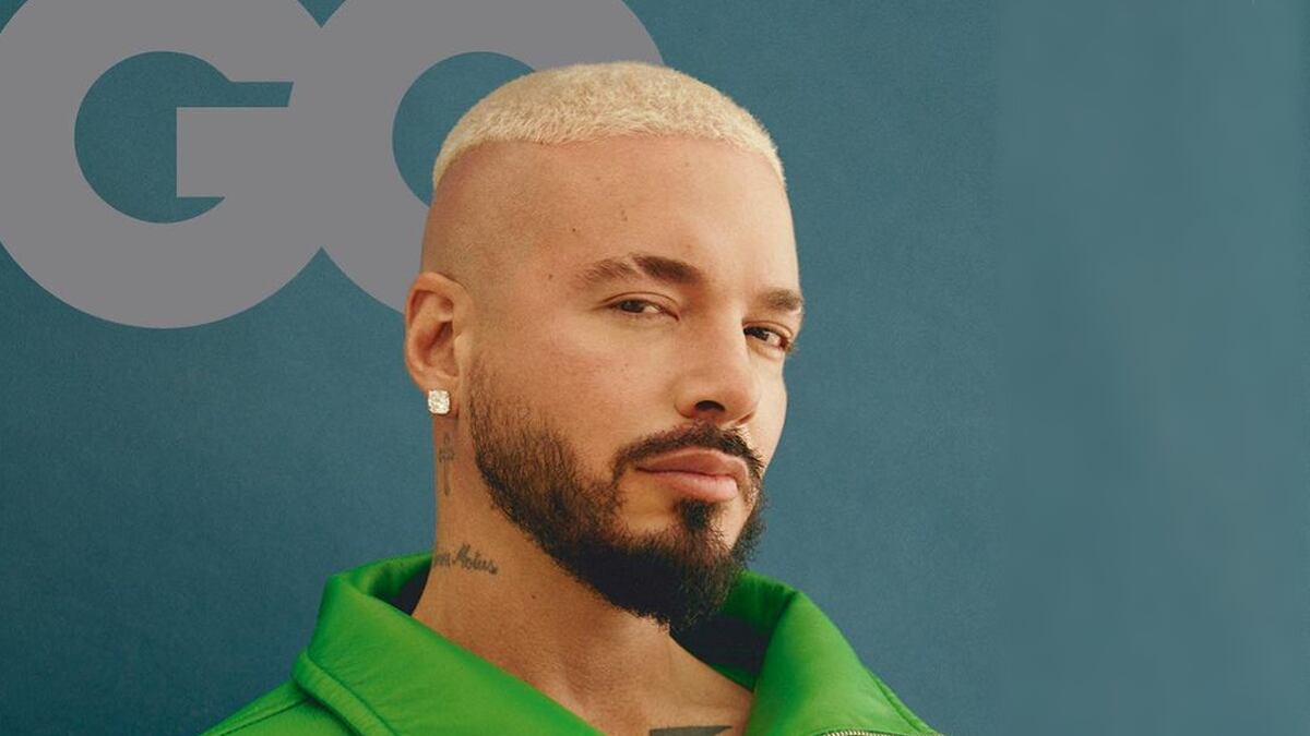 J Balvin posando para la portada de GQ España