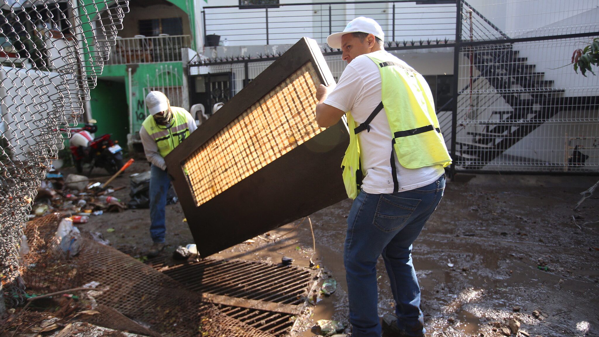 Otra queja es que el seguro para vivienda no se aplica a todas las cuentas catastrales, sino sólo a 135 de las 400 mil que tiene el municipio.