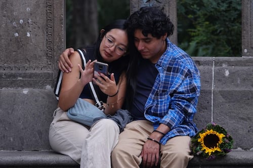 ¿Adiós Facebook, TikTok e Instagram? CDMX busca prohibir redes sociales a jóvenes por salud mental