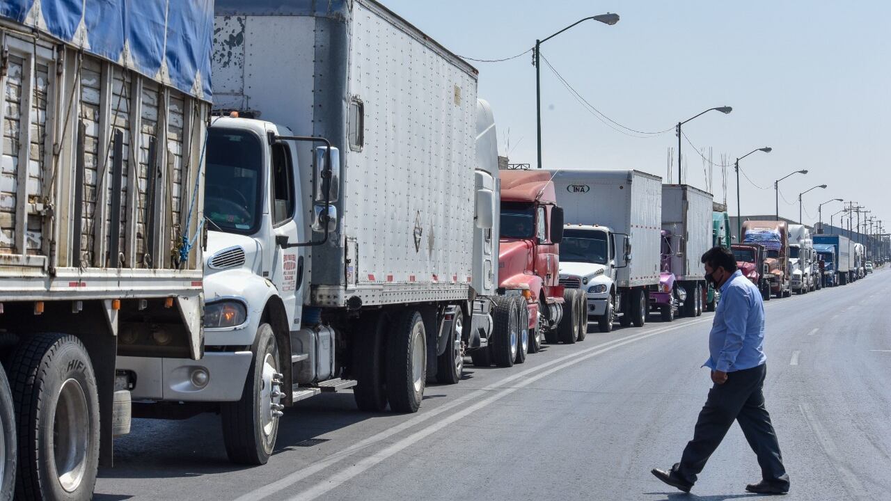 Los consumidores pagarán los costos que genere la implementación de la carta porte,a través de un eventual aumento de precios en productos y servicios, alertan los contadores públicos.