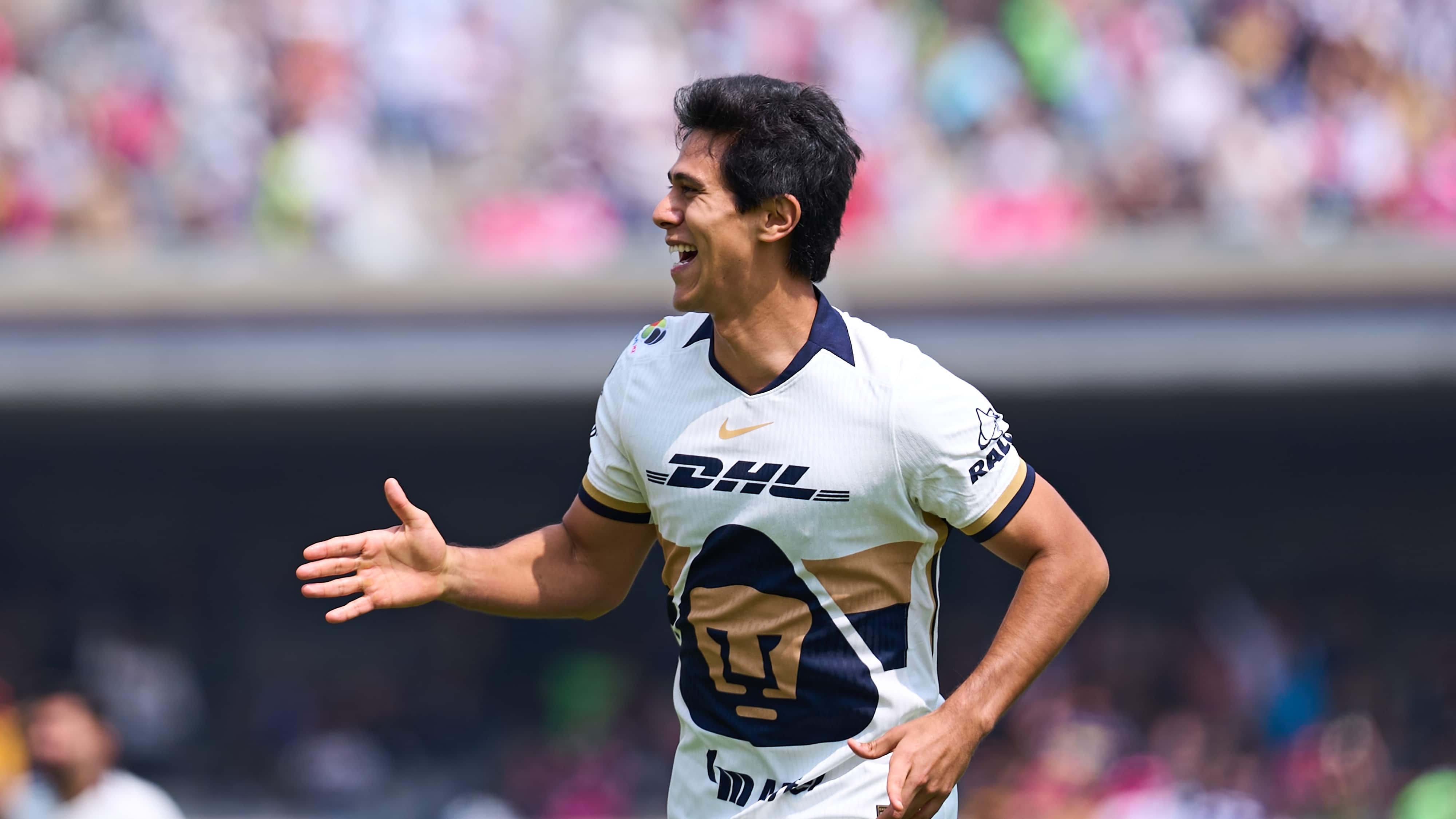 José Juan Macías comandó la victoria de Pumas en CU.
