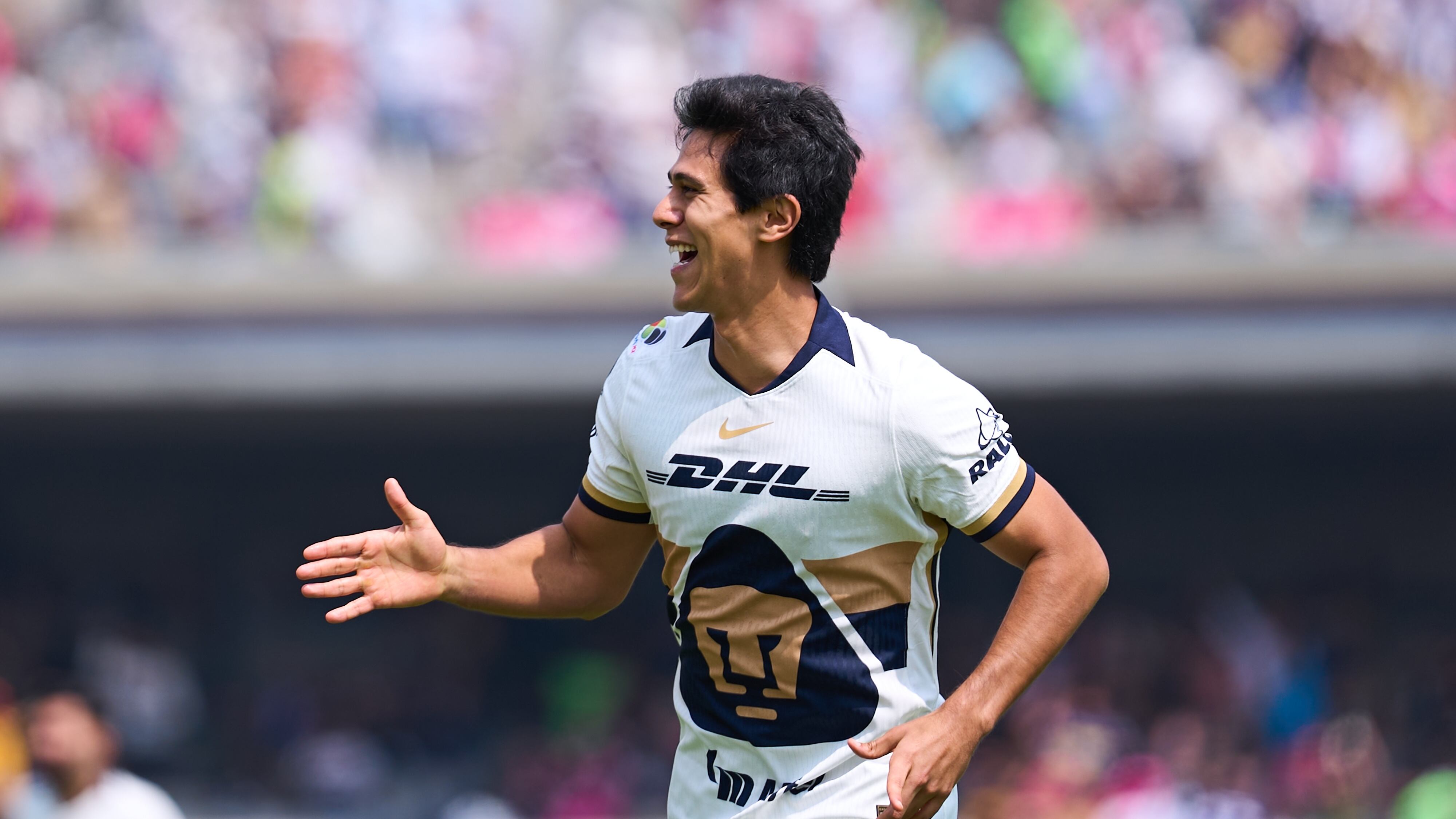 José Juan Macías comandó la victoria de Pumas en CU.