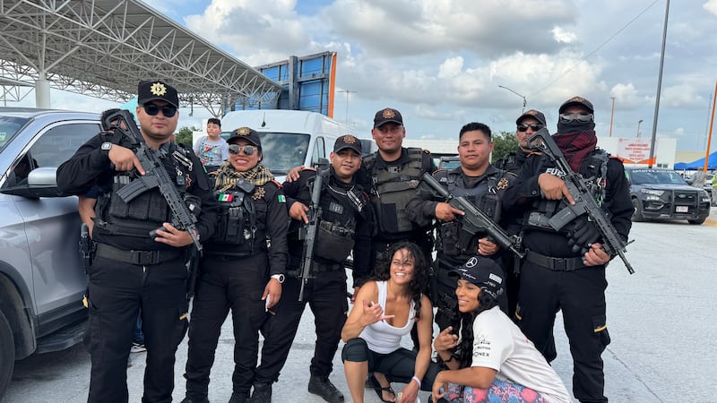 Michelle Rodríguez, actriz de “Rápido y Furioso”, utiliza el puerto fronterizo Colombia- Laredo