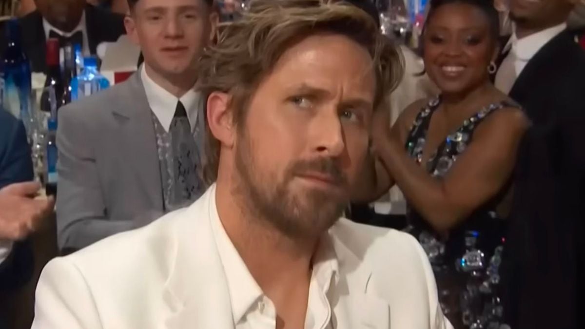 Ryan Gosling dio de qué hablar en los Critics Choice Awards.