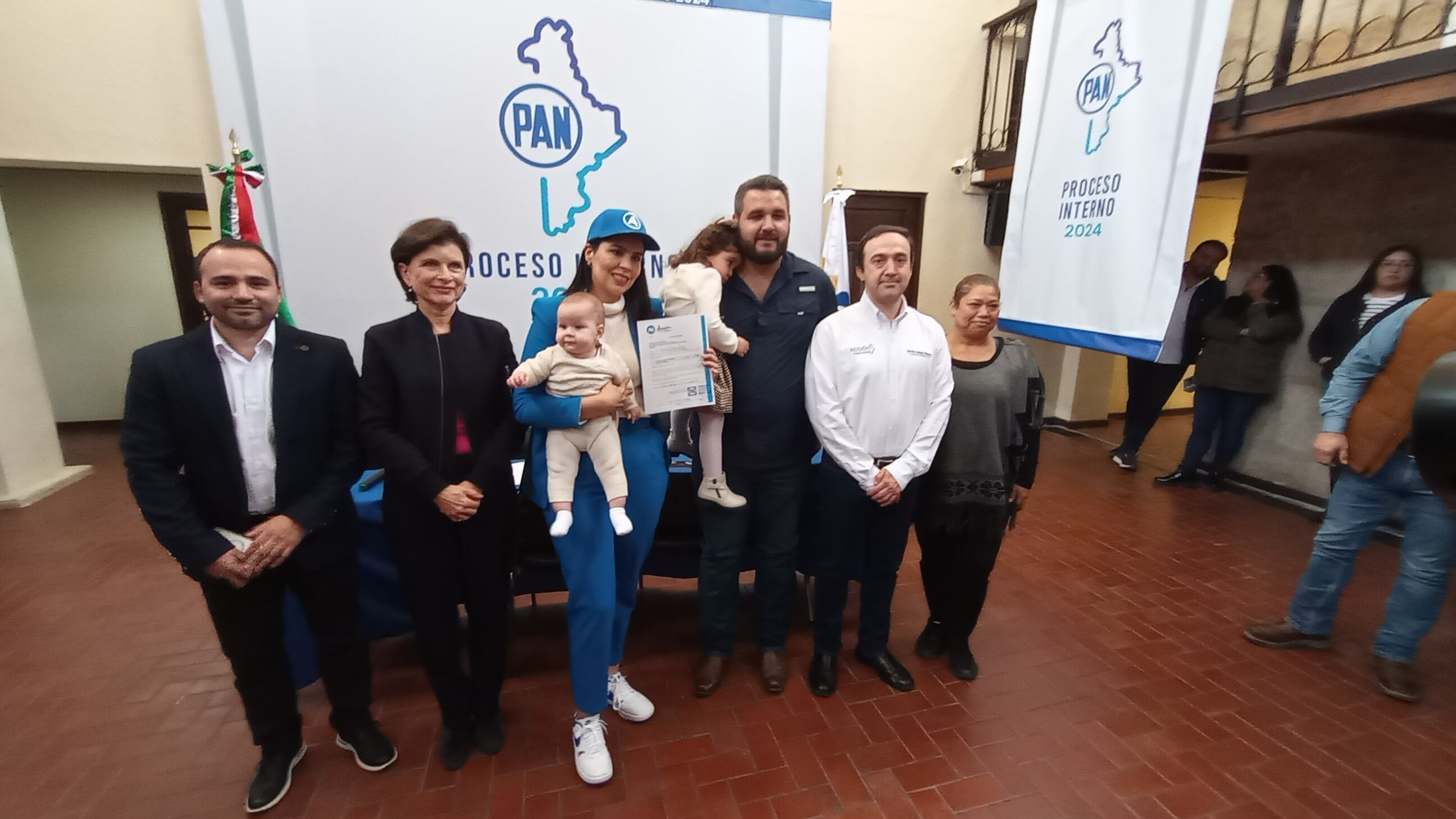 Ana Iza Oliveira busca reelegirse como alcaldesa de Parás.