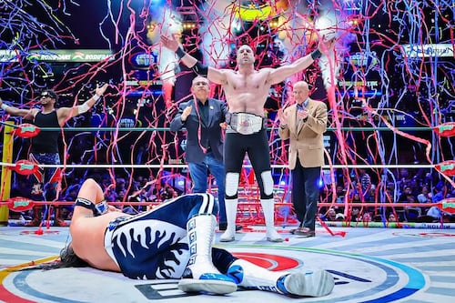 Claudio Castagnoli impone su ley en la Arena México y silencia a Último Guerrero