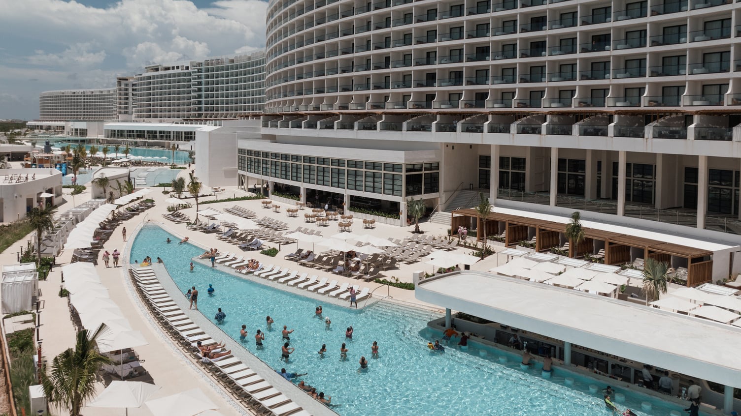 AVA Resort Cancún