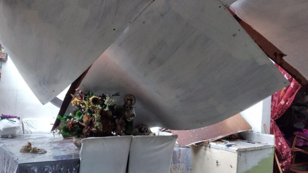 Los techos de algunas viviendas colapsaron por la cantidad de precipitaciones.