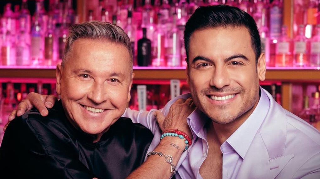 Los intérpretes de la balada romántica se unen para la canción "Yo no fumo".