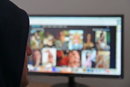 Se dispara 81% corrupción de menores en 2022: FGNL