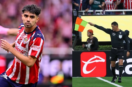 ¡El drama llega al Akron! Anulan primer gol de Chivas por fuera de lugar polémico