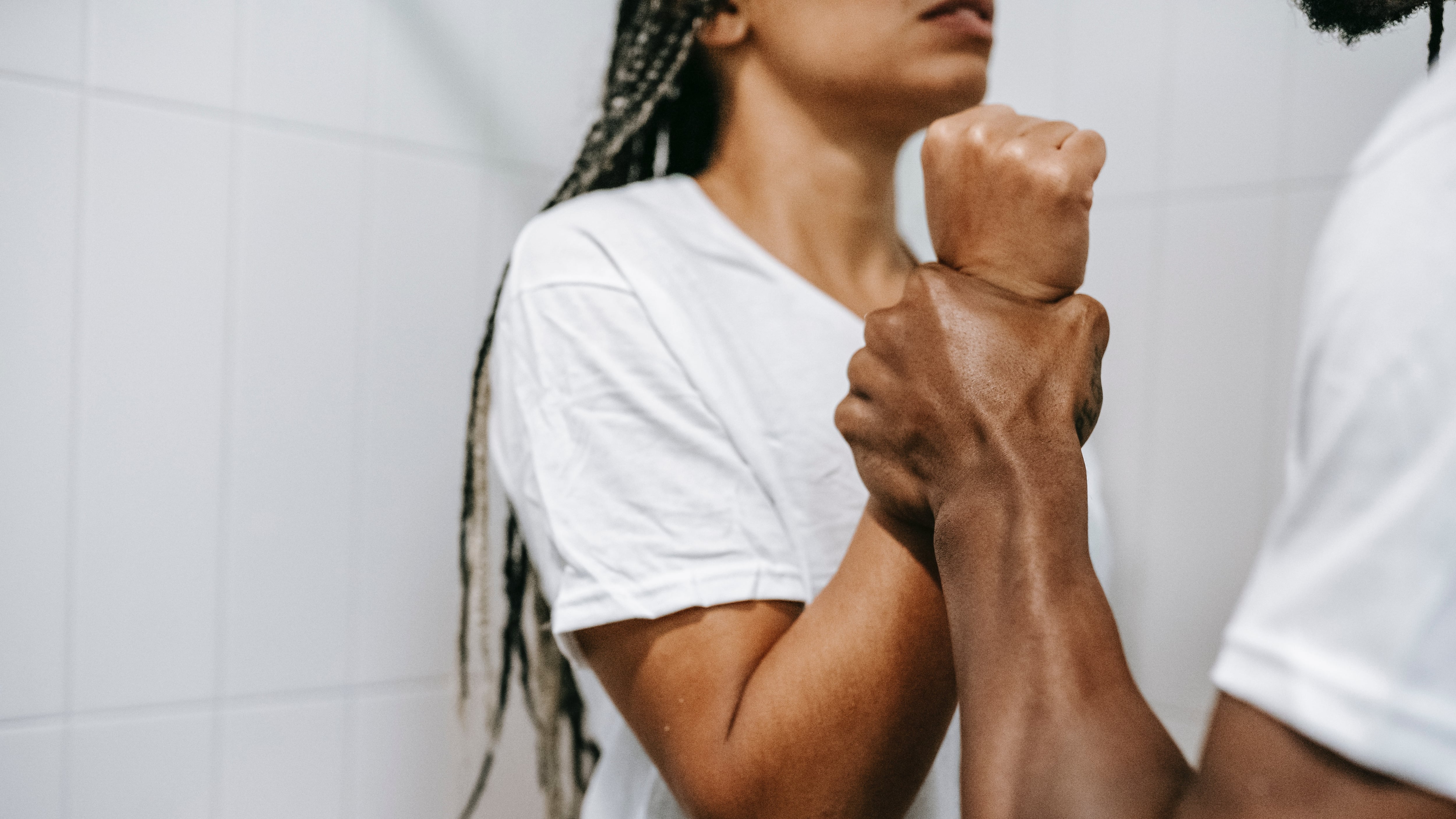 Los agresores utilizan a sus hijos para dañar a las exparejas.