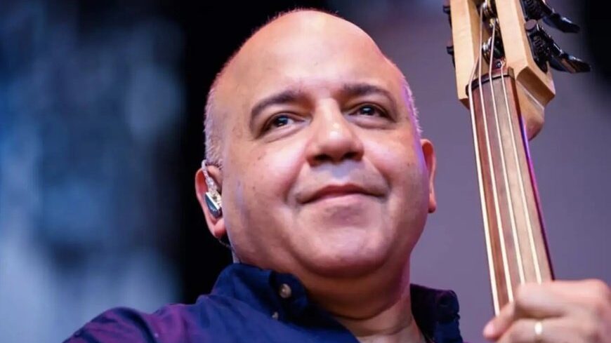 Murió integrante de ‘Los Van Van’ en pleno concierto