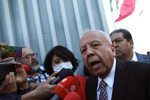 México: cargos contra jefe migratorio; subalterno a juicio