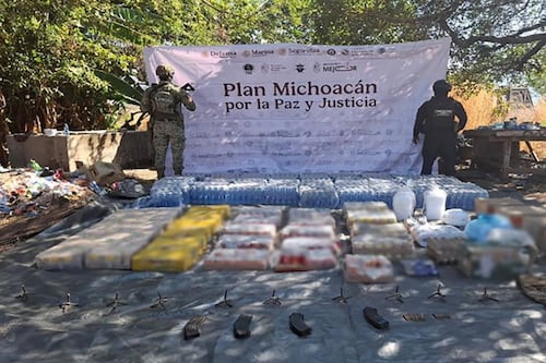 Plan Michoacán deja 16 detenidos; aseguran armas y explosivos en distintos municipios