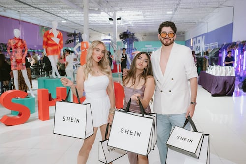 ¿Por qué hacer tus compras decembrinas en la Pop Up Store de SHEIN?