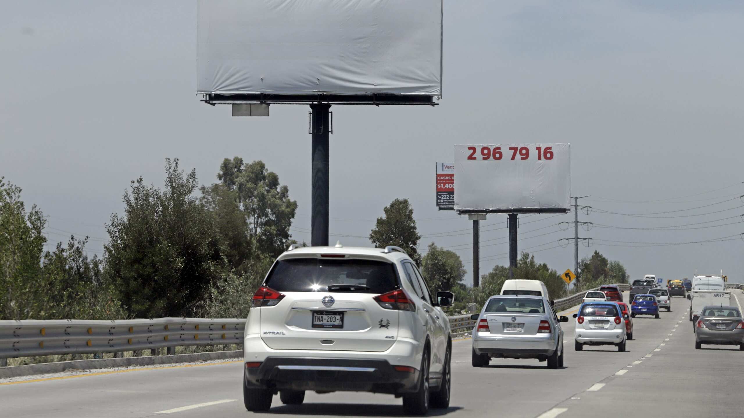 Detectan más de 600 espectaculares ilegales en Puebla permitidos por gobiernos panistas