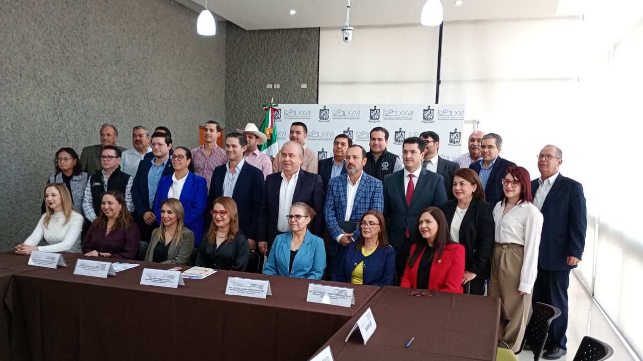 En el foro se estableció que el principal problema de municipios rurales es la falta de dinero para pagar estudios.