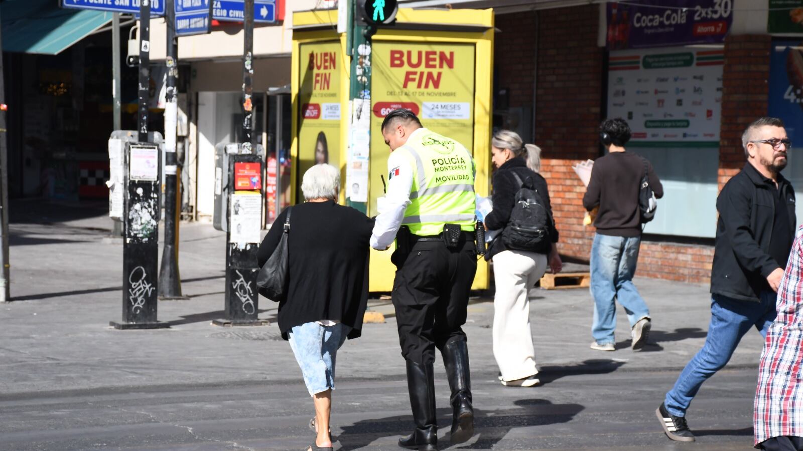 Se ofreció apoyo tanto a compradores como a comerciantes.
