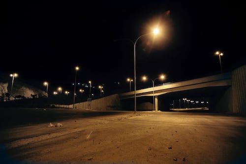 Triangula recursos contralora Municipal de Monterrey a su empresa MD Iluminación