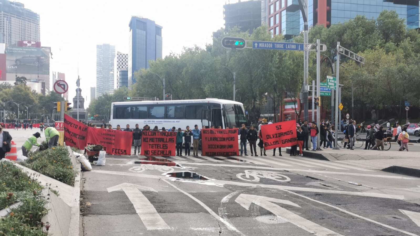 La circulación en esta vialidad se vio afectada. (Especial)
