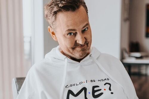 Matthew Perry fue captado por los paparazzis 5 días antes de morir ¿Cómo lucía el actor?