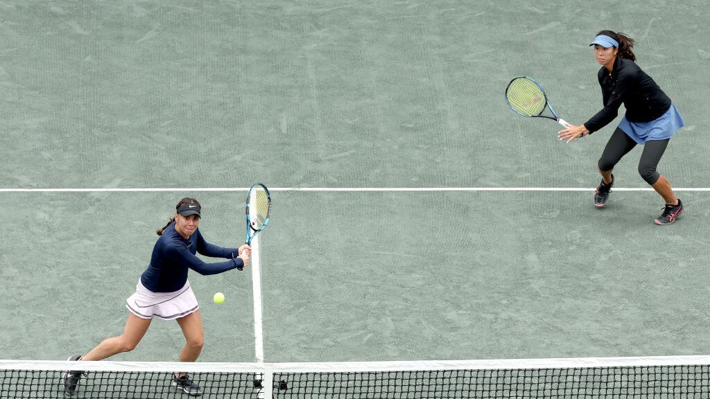 Giuliana Olmos y Ena Shibahara