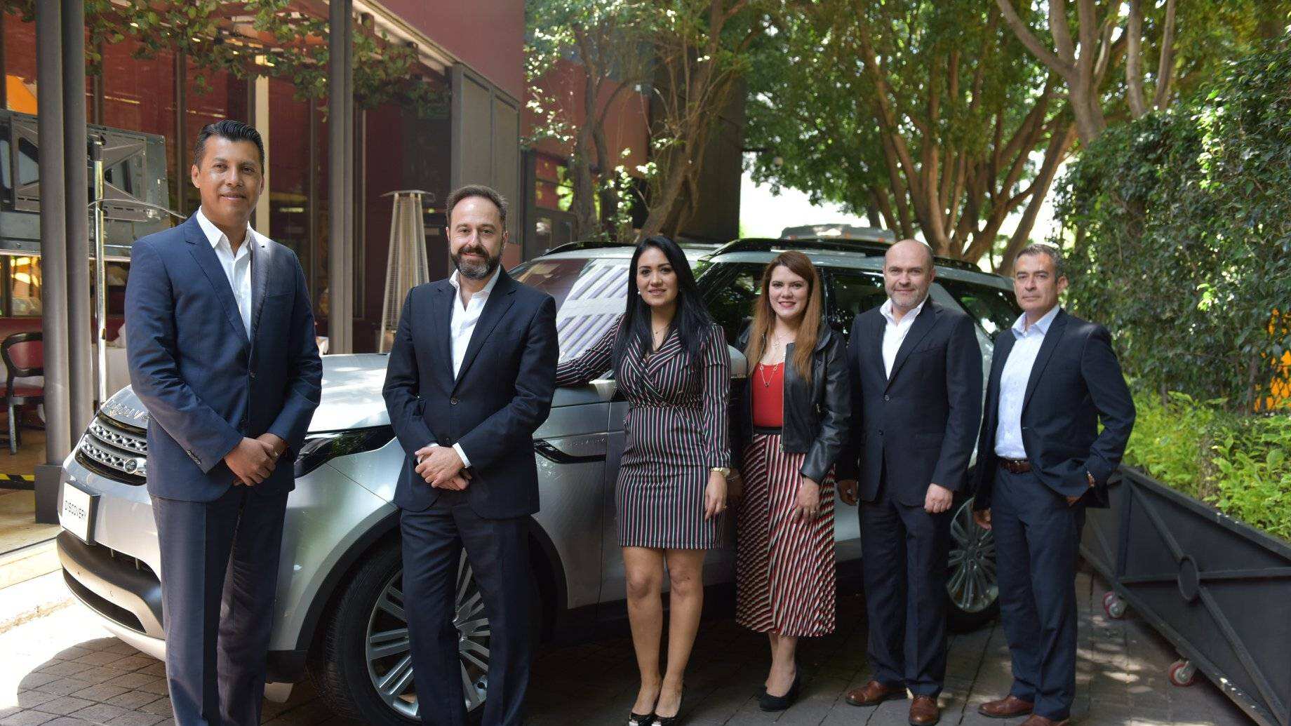 Directivos de Jaguar Land Rover México