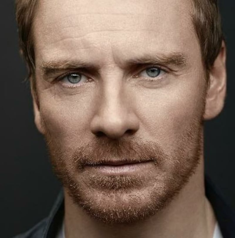 Michael Fassbender, Magneto de X-Men, cumple 44 años y así luce