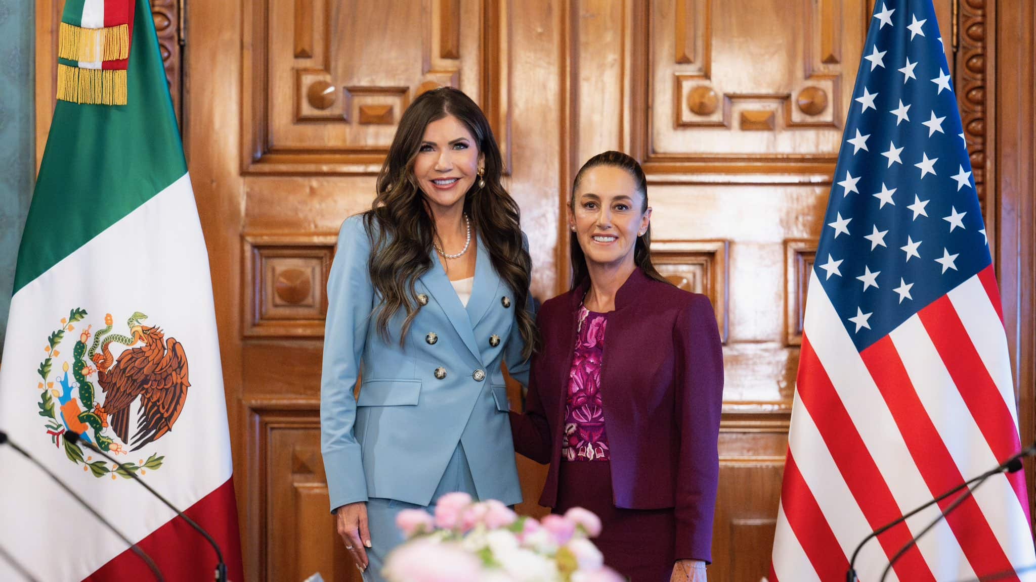 Kristi Noem destaca logros en reunió con Claudia Sheinbaum