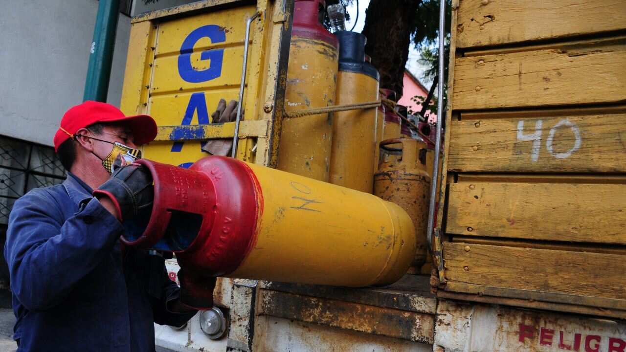 Gaseras de la ciudad mantienen paro de labores en protesta a los precios modificados por la Comisión Reguladora de Energía.