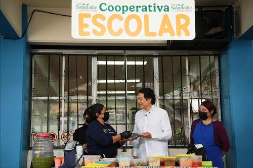 Con 26 sentencias favorables por comida chatarra en escuelas, no podemos retroceder: Delgado