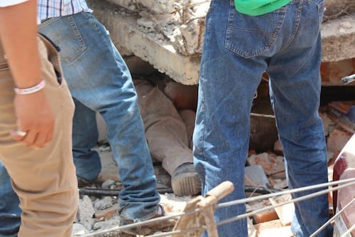 ‘Vi las piernas de personas bajo los escombros’: El relato desde el epicentro