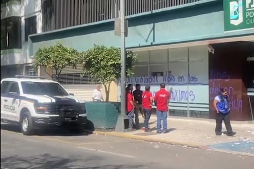 ¡Atacan el Poder Judicial en CDMX! Vandalizan instalaciones previo a sesión de elecciones