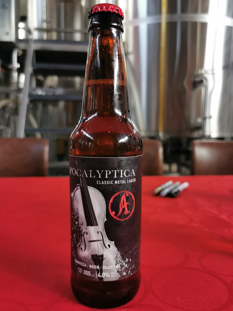 La agrupación presentó un nuevo proyecto en México, una cerveza con su esencia.