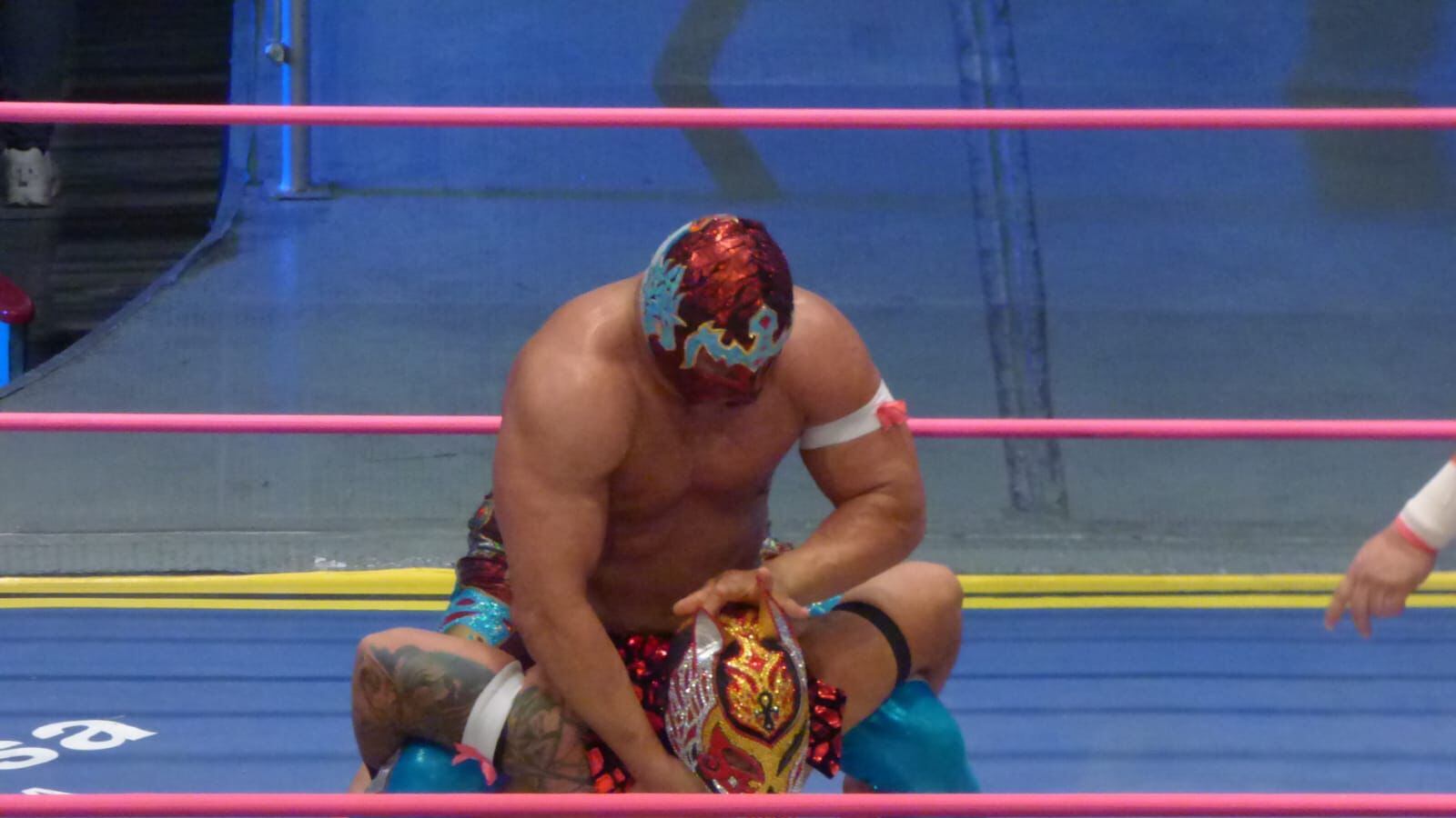 Sigue la rivalidad ente Esfinge y el Valiente