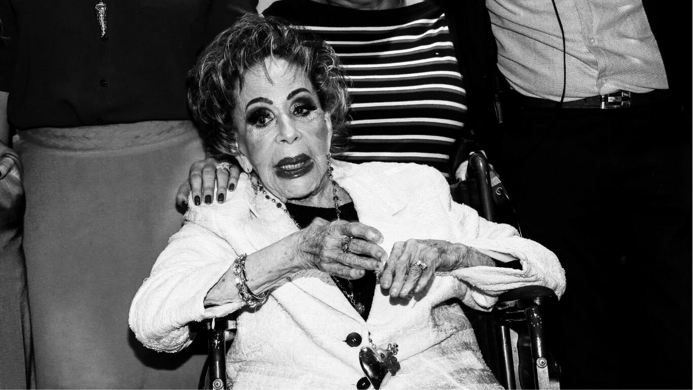 ¿Por qué hospitalizaron a Silvia Pinal?