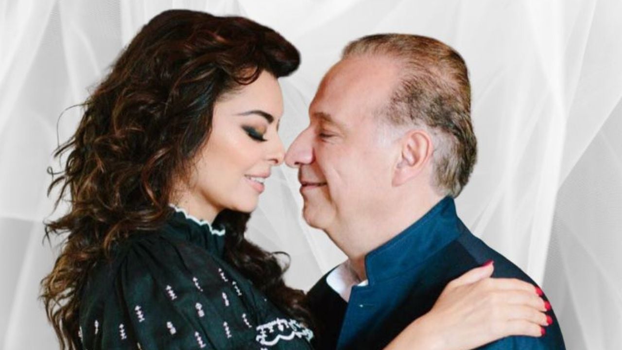 La revista TVNotas asegura que la actriz se está separando de su aún esposo.