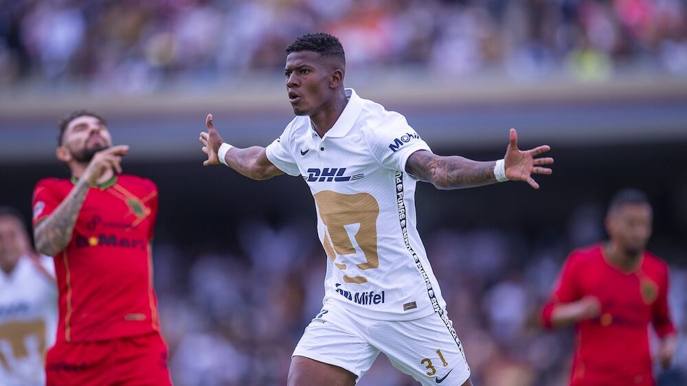 Un acción individual en el tiempo de compensación, de Washington Corozo, le dio el triunfo a los Pumas sobre Juárez, que apenas es su segunda victoria del torneo